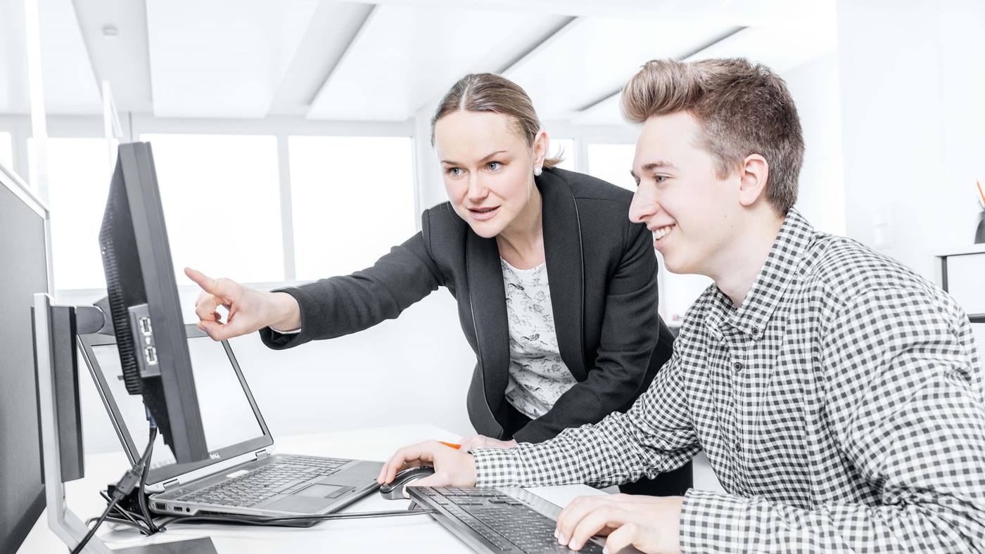 Training as a technical product designer: KUKA trainee at work