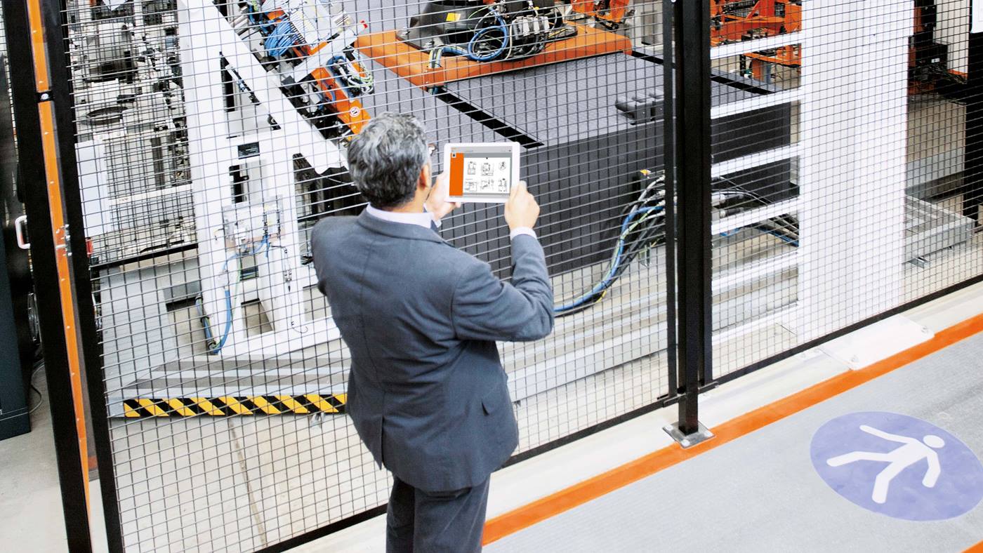 KUKA Smart Production